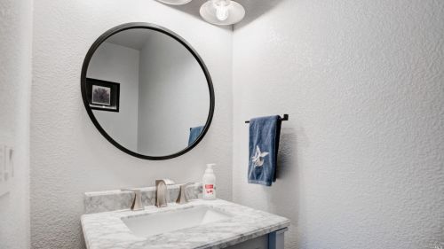 2133 Vintage Cir, Santa Rosa CA  95404-1350 exterior