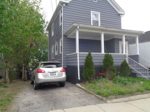 370 Sharon St, Providence, RI 02908-2219
