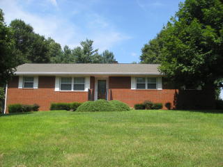 5206 Wild Cherry Ln, Knoxville, TN 37918-9254