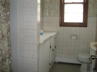 1450 Dixwell Ave, New Haven CT  06514-4104 exterior