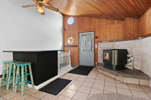 341 Grandview Ave, Menasha WI  54952-2225 exterior