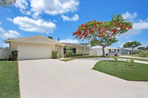 3597 Cosmos St, West Palm Beach, FL 33410-5640
