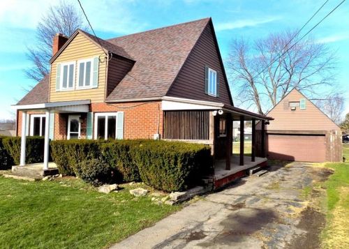 105 Boyd Ave, West Brownsville, PA 15417-2216