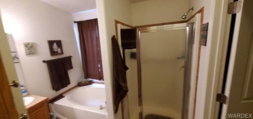 1643 Vly Dr, Mohave Valley AZ  86440-8583 exterior