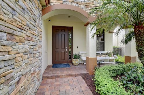 3820 Aspen Leaf Dr, Boynton Beach FL  33436-1700 exterior