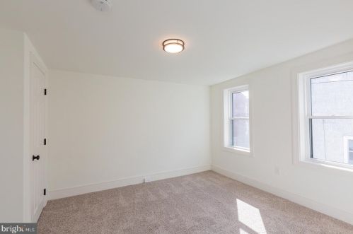 24 New St, Lancaster PA  17602-2047 exterior