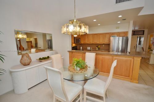 14528 Balgowan Rd, Hialeah FL  33016-6436 exterior