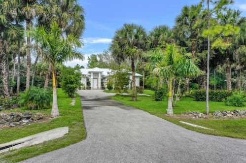 4875 20th Ave, Naples FL  34117-9194 exterior