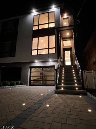 416 Lawton Ave, Cliffside Park NJ  07010-1902 exterior
