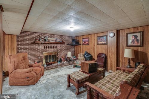 1823 Harvey Straughn Rd, Blackbird DE  19734-9646 exterior