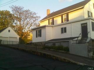 64 Soundview Ave, Stamford, CT 06902-6136