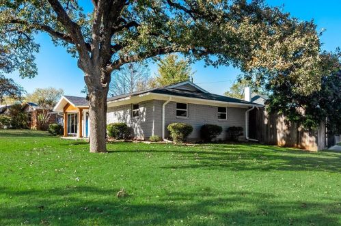 603 Martin Ln, Euless, TX 76040-4735
