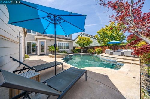 5648 Dresslar Cir, Livermore CA  94550-7194 exterior