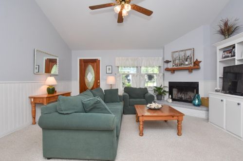 3590 Walkers Ferry Ln, Johns Island, SC 29455-8149