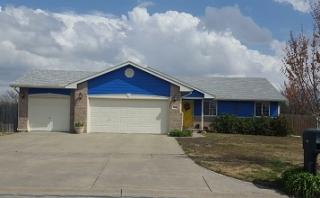 118 Mount Carmel St, Wichita, KS 67203-5279
