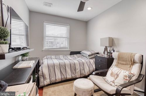 10829 Academy Rd, Philadelphia PA 19154-3901 exterior