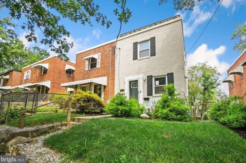 149 Darrington St, Washington, DC 20032-2246