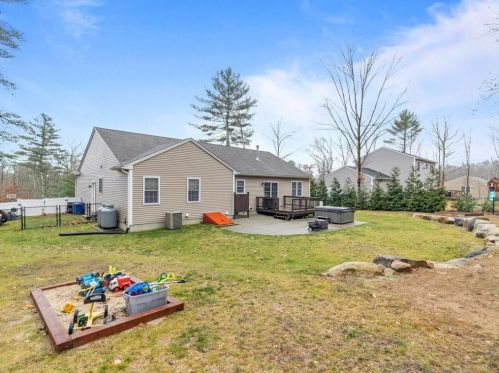 30 Excalibur Dr, Richmond RI  02892-1187 exterior