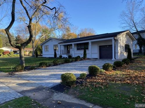 436 Ruckman Rd, Closter NJ  07624-2326 exterior