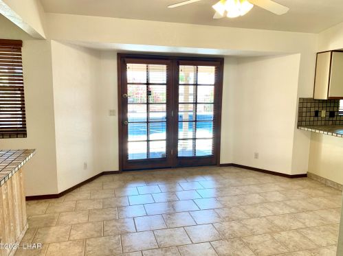 242 Mulberry Ave, Lake Havasu City, AZ 86403-6826