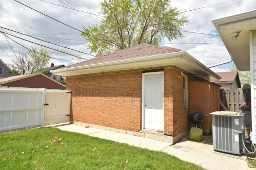 1519 55, Milwaukee WI 53214-5243 exterior