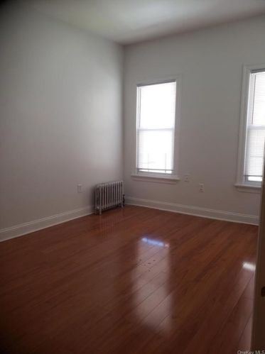 1236 Simpson St, Bronx, NY 10459-3299