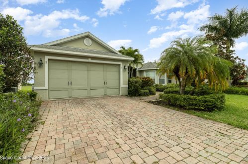 572 Gossamer Wing Way, Sebastian, FL 32958-3956
