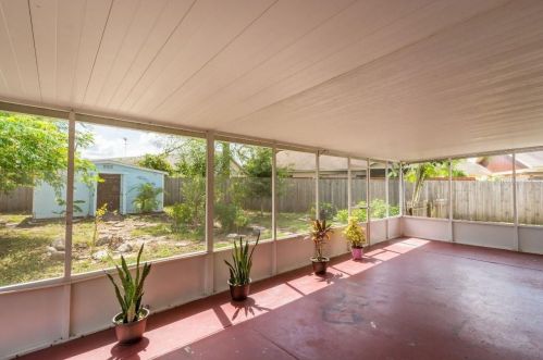 11300 Jack Rabbit Ln, Port Richey FL  34668-2024 exterior