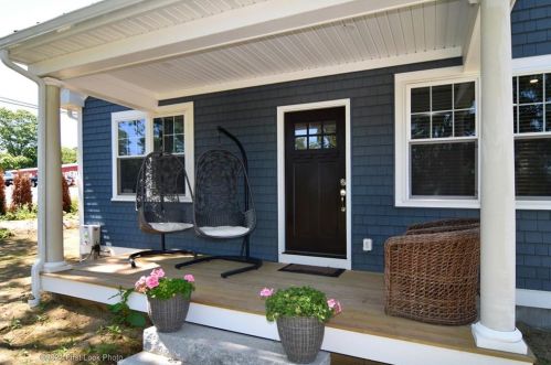 1588 Bulgarmarsh Rd, Tiverton, RI 02878-2510