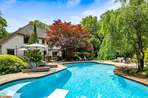 760 Backhus Estate Rd, Glen Gardner, NJ 08826-2205