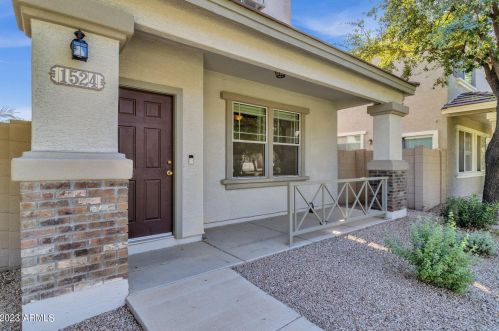 1524 Owl Dr, Gilbert, AZ 85296-9661