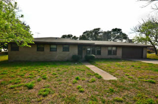 615 Goodnight Ave, Aransas Pass, TX 78336-1911