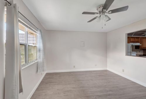 155 Valencia G, Delray Beach FL  33446-2055 exterior