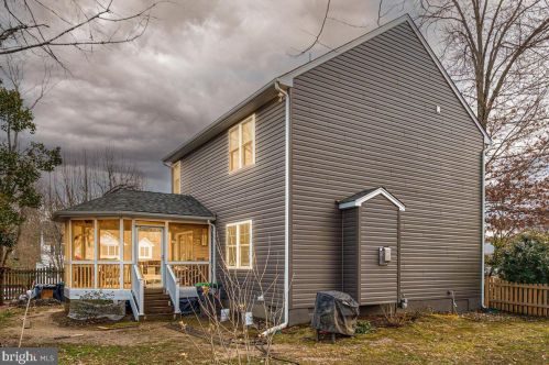 9418 Andrews Mill Ln, Fredericksburg, VA 22408-7715