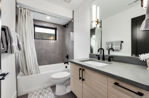 376 Gilpin St, Denver CO 80218-2523 exterior