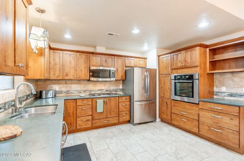 168 Randolph Way, Tucson AZ  85716-5831 exterior