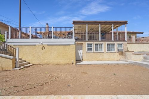 6040 Moraga Ave, Riverside CA 92509-6251 exterior