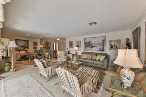342 Polynesia Ct, Marco Island, FL 34145-3828