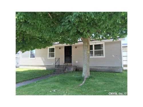 6923 Shady Ave, Indian River, NY 13327-2243