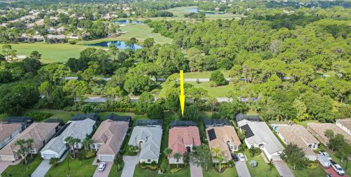7670 Greenbrier Cir, Fort Pierce, FL 34986-3303