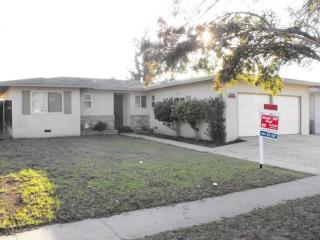 460 Laurel Dr, Salinas CA  93906-3704 exterior