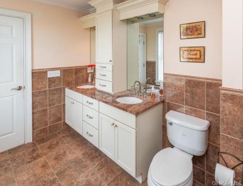 110 Orchard Ter, Monroe NY  10950-3416 exterior