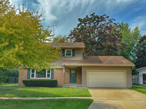 1235 Westhaven Dr, Oshkosh, WI 54904-8141