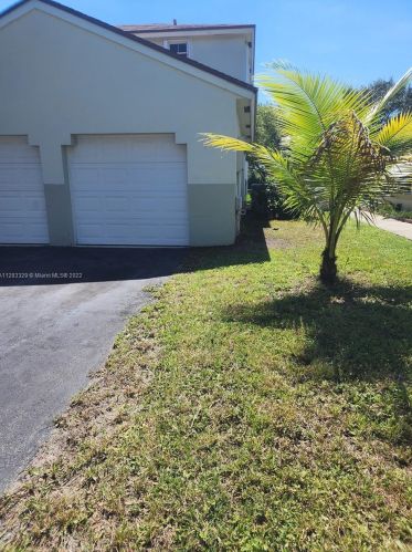 20740 1st St, Hollywood FL  33029-3513 exterior