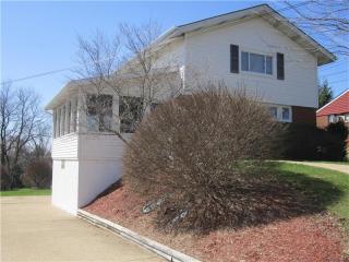 321 Dunbar Dr, Pittsburgh, PA 15235-5404