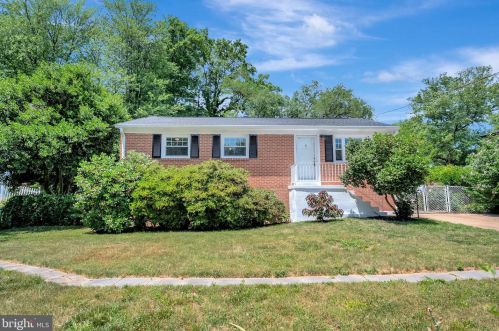 15402 Michigan Rd, Woodbridge, VA 22191-3716