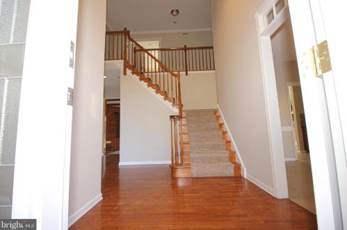 42 Bruce Dr, Southampton PA  18966-2125 exterior