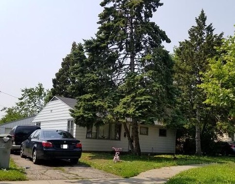 6911 Birch Ct, Milwaukee, WI 53218-2955