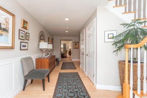 4010 Brompton Cir, Worcester, MA 01609-1160