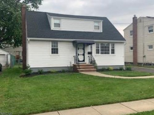417 Roosevelt St, Roselle Park, NJ 07204-1509